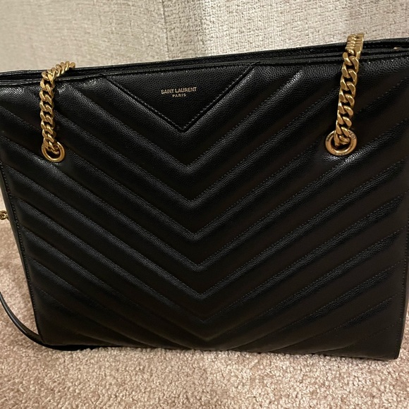 Saint Laurent Grain de Poudre Matelasse Chevron Medium Tribeca Shopping Bag - Picture 3 of 10